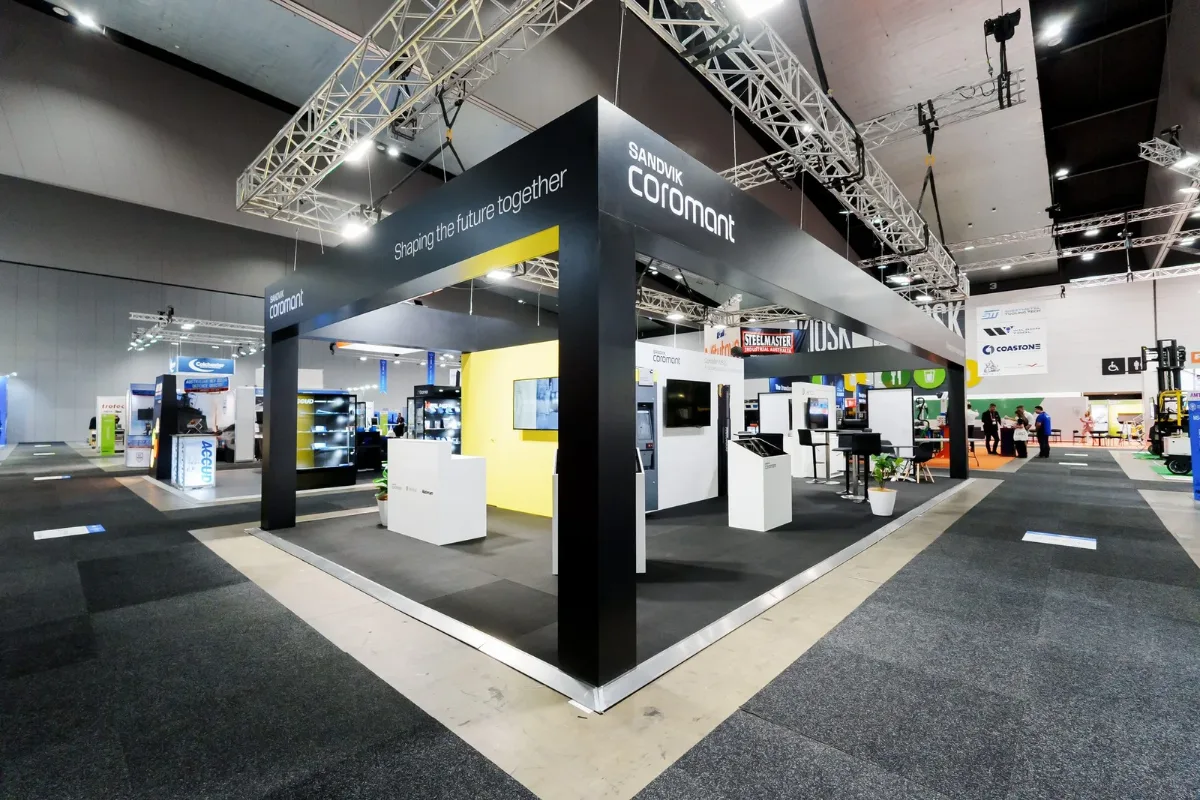 How to Hire Promotional Models and Brand Ambassadors for Your Expo Stand